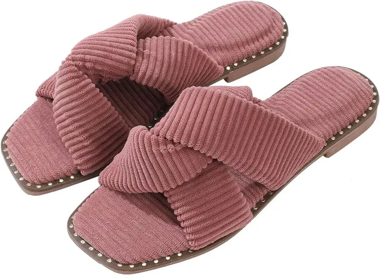 Women’s Velvet Piping Flat Outsole